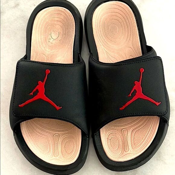Nike Air Jordan Black University Red Hydro 6 Slides SZ 9 ( 881473-005) SZ 9 - Picture 1 of 6